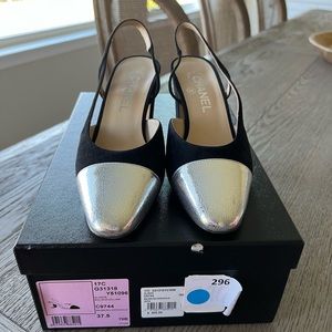 CHANEL Black Kid Suede and Silver Two Tone Slingback Cap Toe Pumps (Size 37.5)